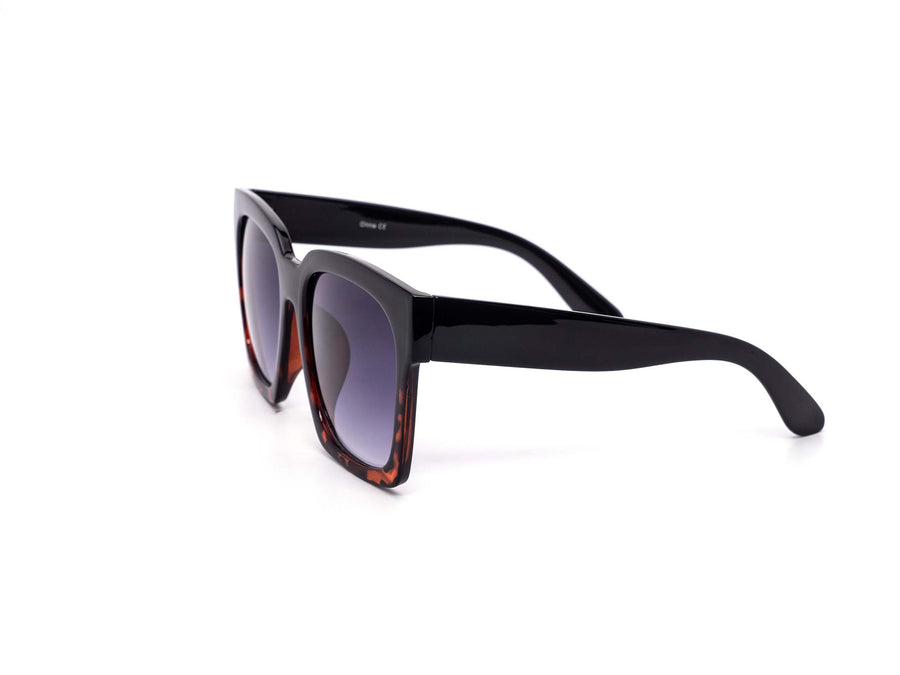 12 Pack: Classy Minimalistic Oversized Square Gradient Wholesale Sunglasses